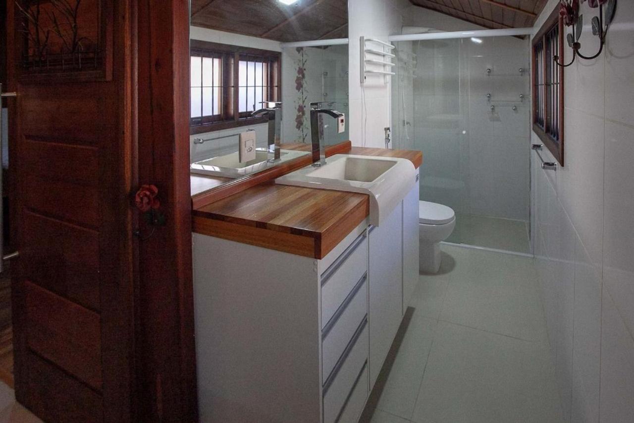 Moreira Casa Com Churrasqueira E Ar-Condicionado Убатуба Экстерьер фото