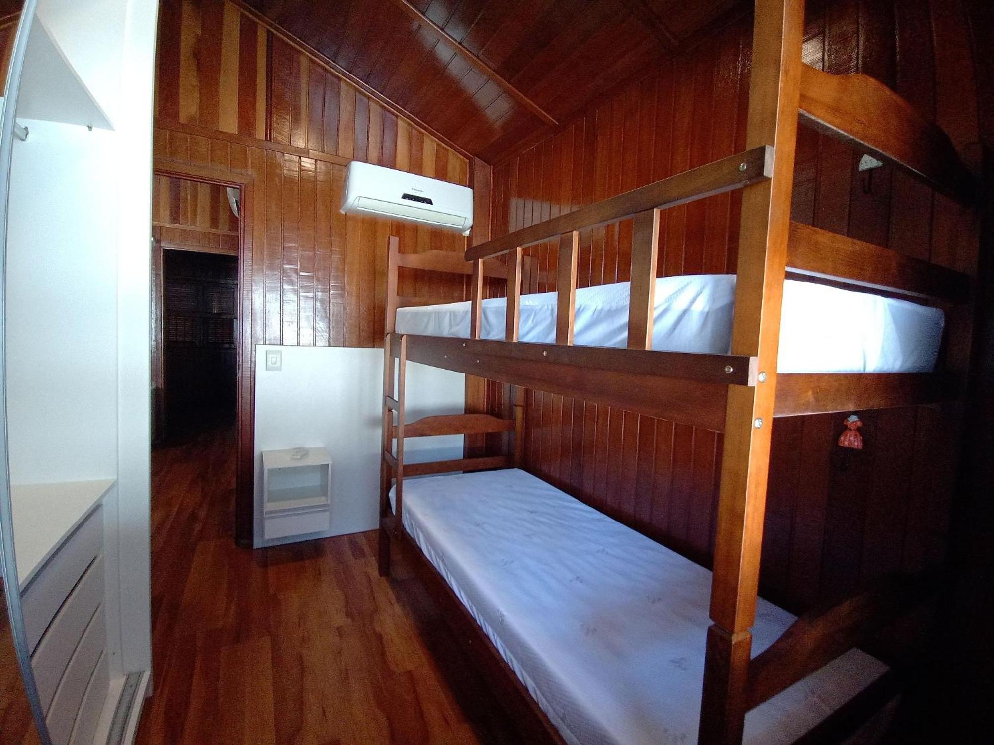 Moreira Casa Com Churrasqueira E Ar-Condicionado Убатуба Экстерьер фото