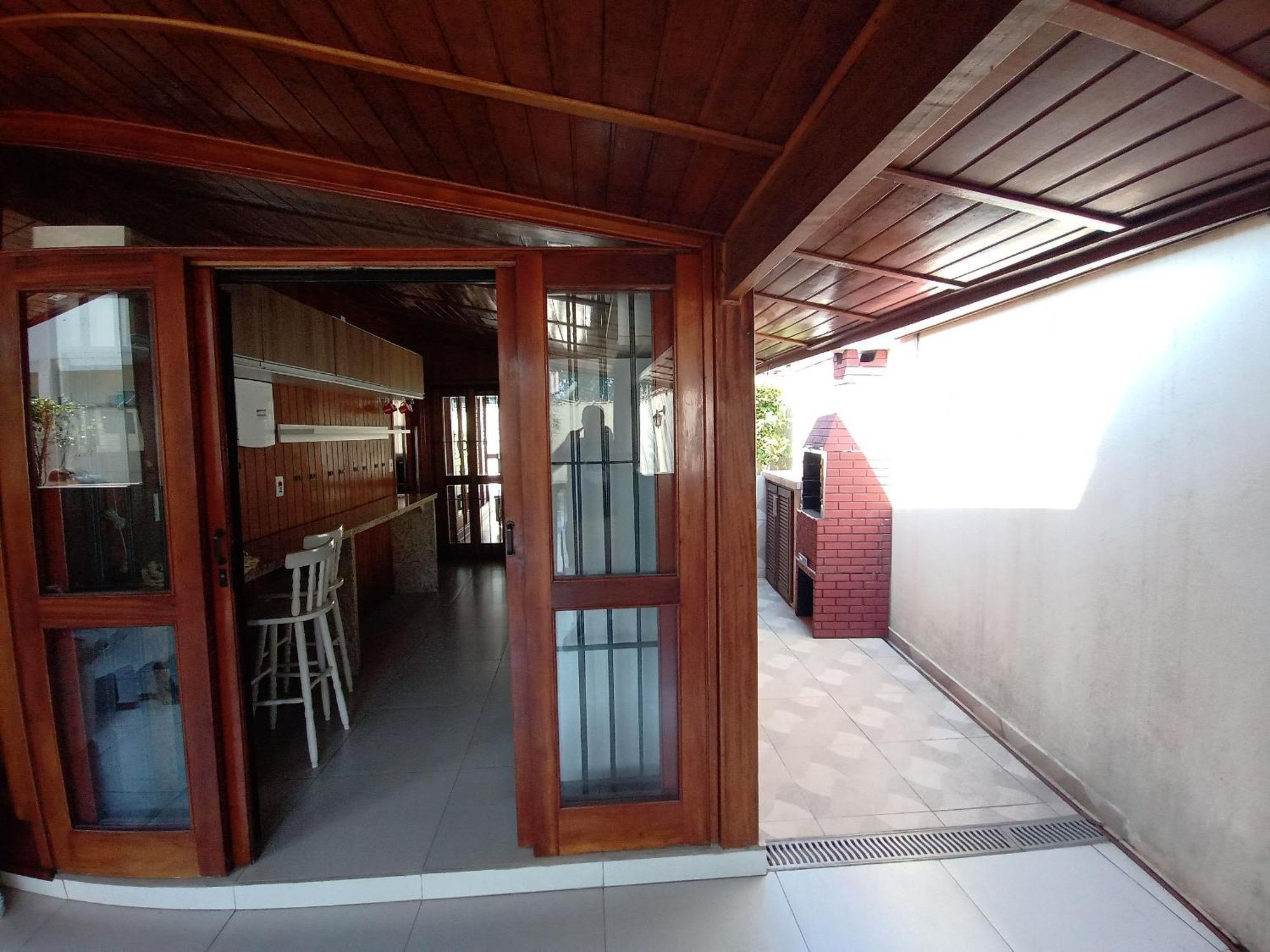 Moreira Casa Com Churrasqueira E Ar-Condicionado Убатуба Экстерьер фото