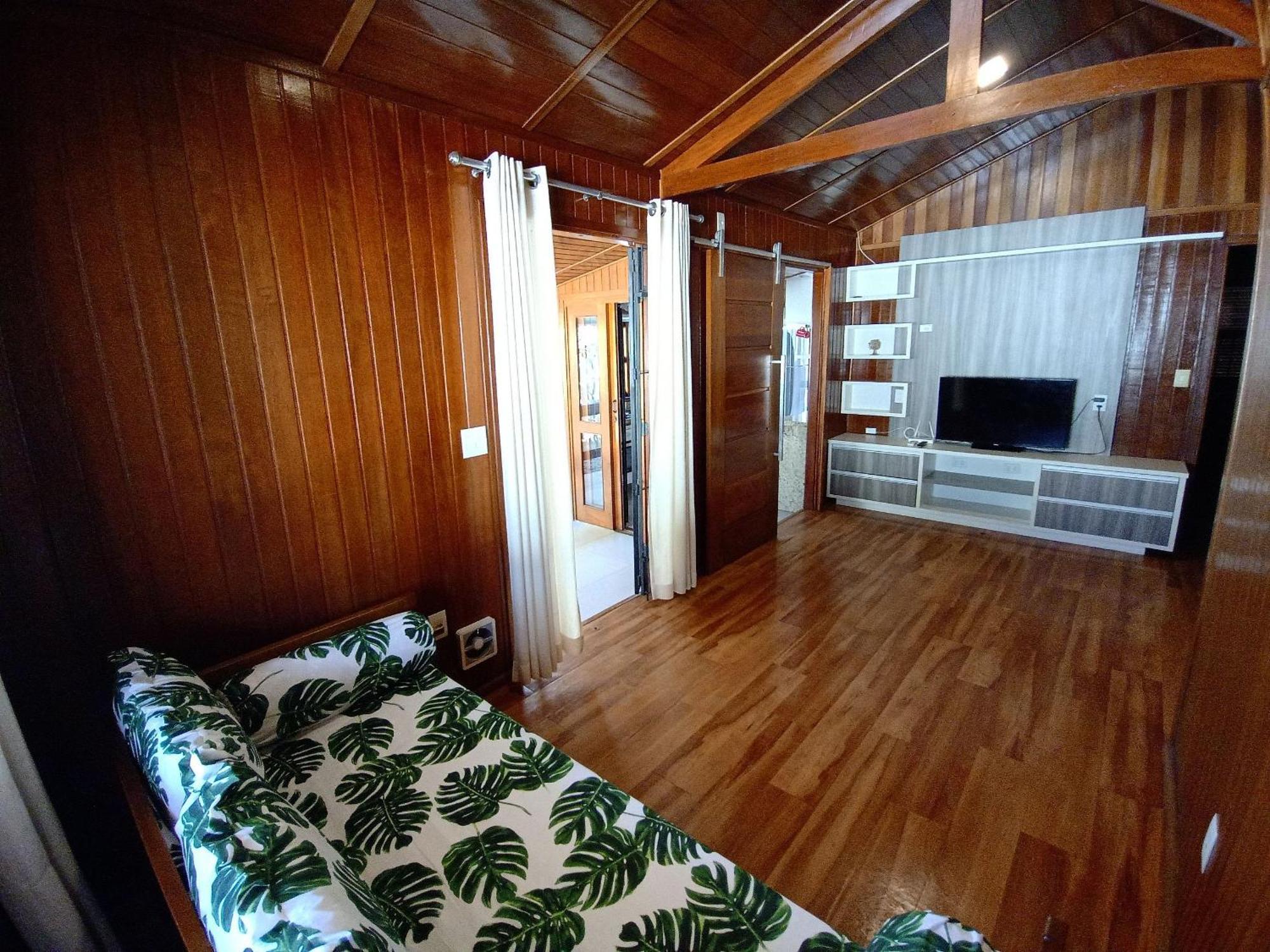 Moreira Casa Com Churrasqueira E Ar-Condicionado Убатуба Экстерьер фото